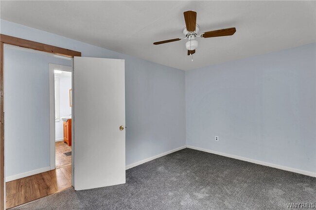 Building Photo - 212 Lockwood Ave