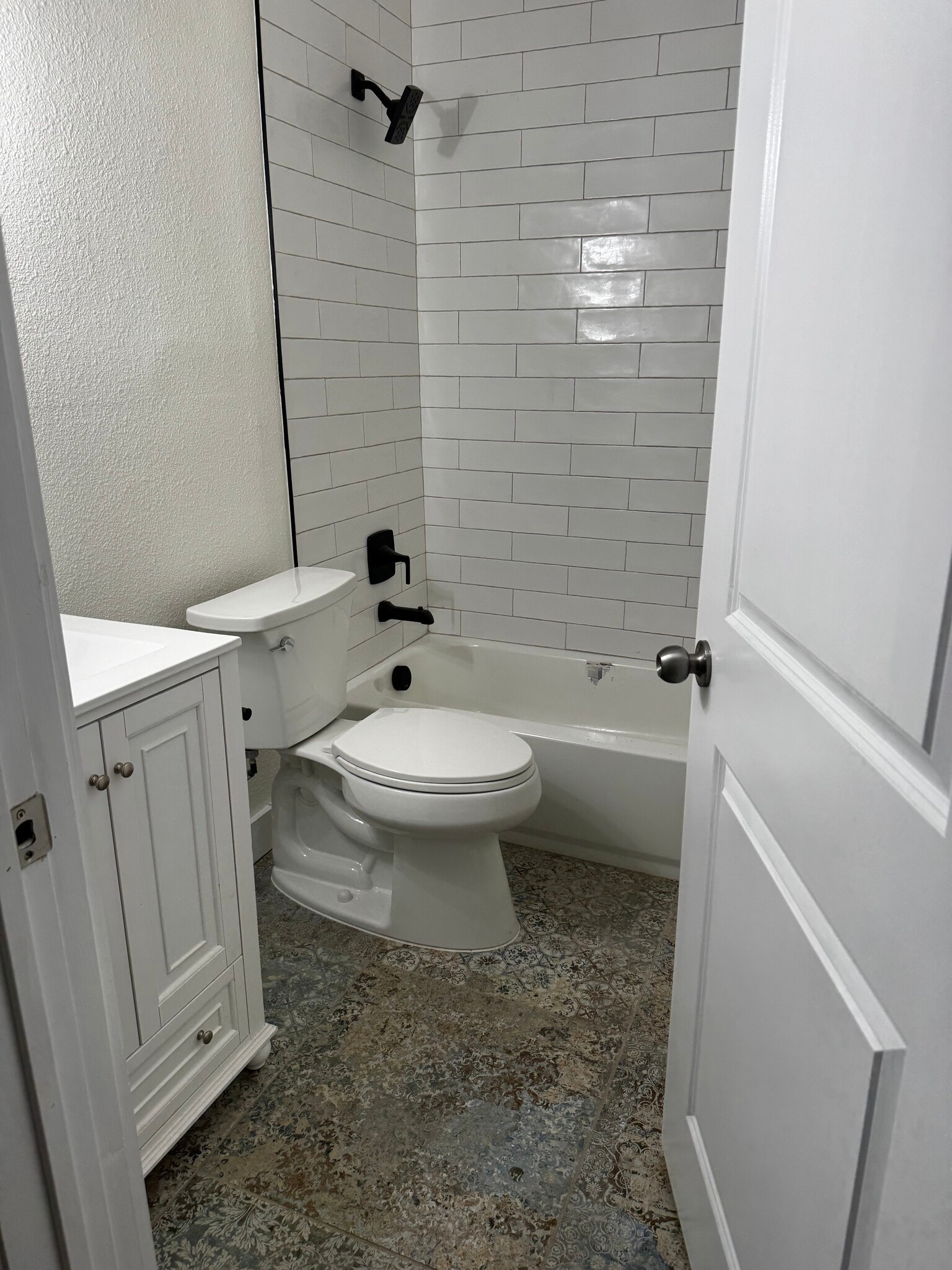 Building Photo - 111 N Winnetka Ave