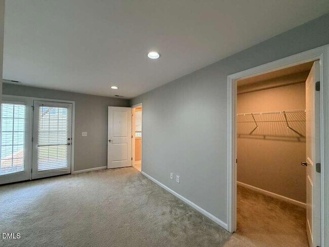 Building Photo - 112 Brier Summit Pl