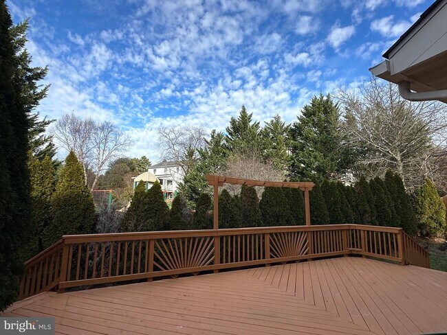 Building Photo - 3215 Spring Rain Ct