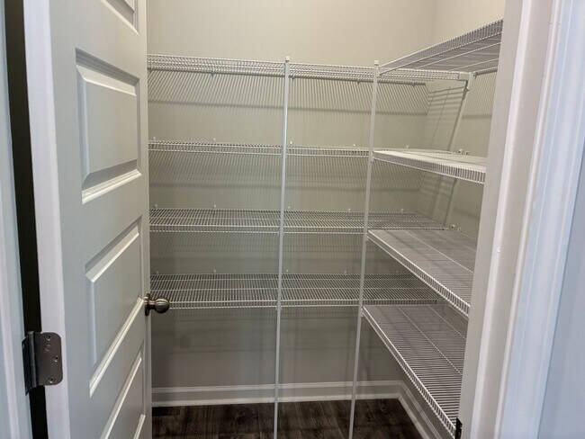 Building Photo - 5 Bedroom 2.5 Bathroom Home in Sunfish Cove in Sunset Beach, NC