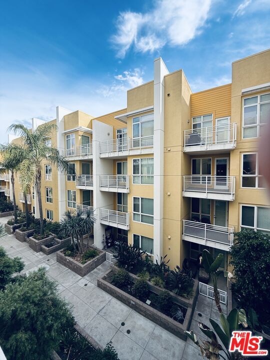 Building Photo - 21301 Erwin St