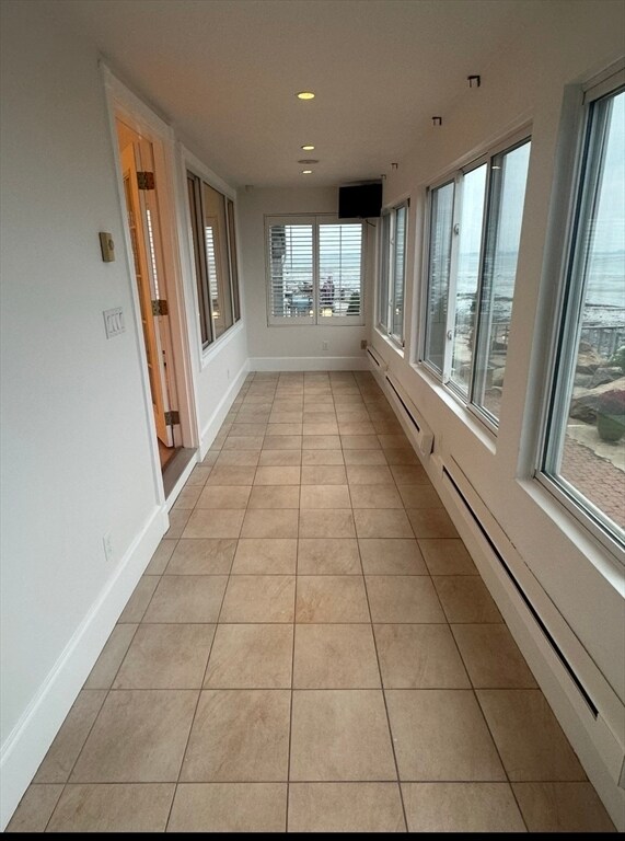 Building Photo - 39 Castle Rd