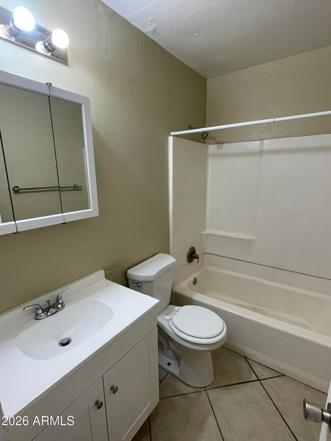 Building Photo - 1701 E Harvard St