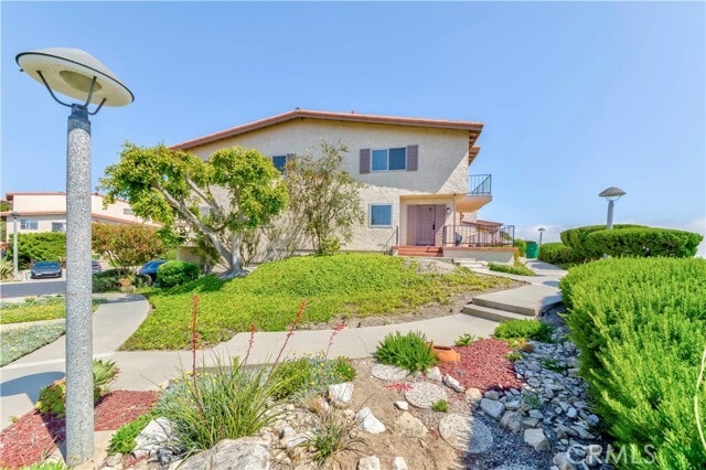 Building Photo - 28211 Ridgethorne Ct