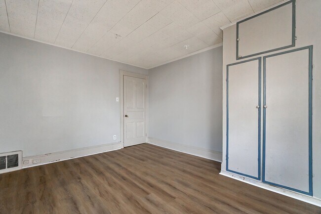 Building Photo - 301 W Wilkes Barre St
