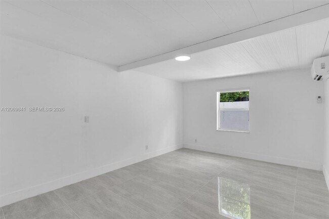 Building Photo - 9999 NW 25th Terrace