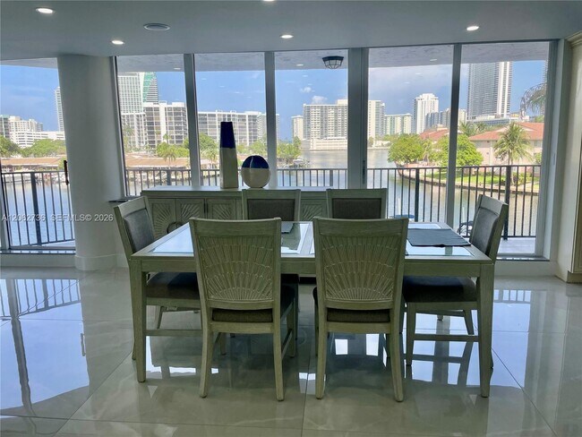 Building Photo - 300 Three Islands Boulevard