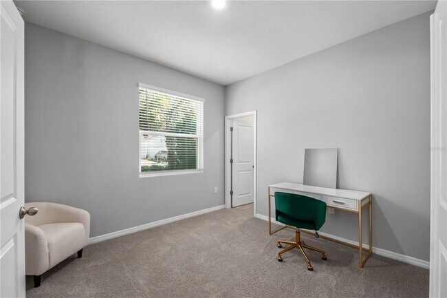 Building Photo - 5223 NW 48th Pl