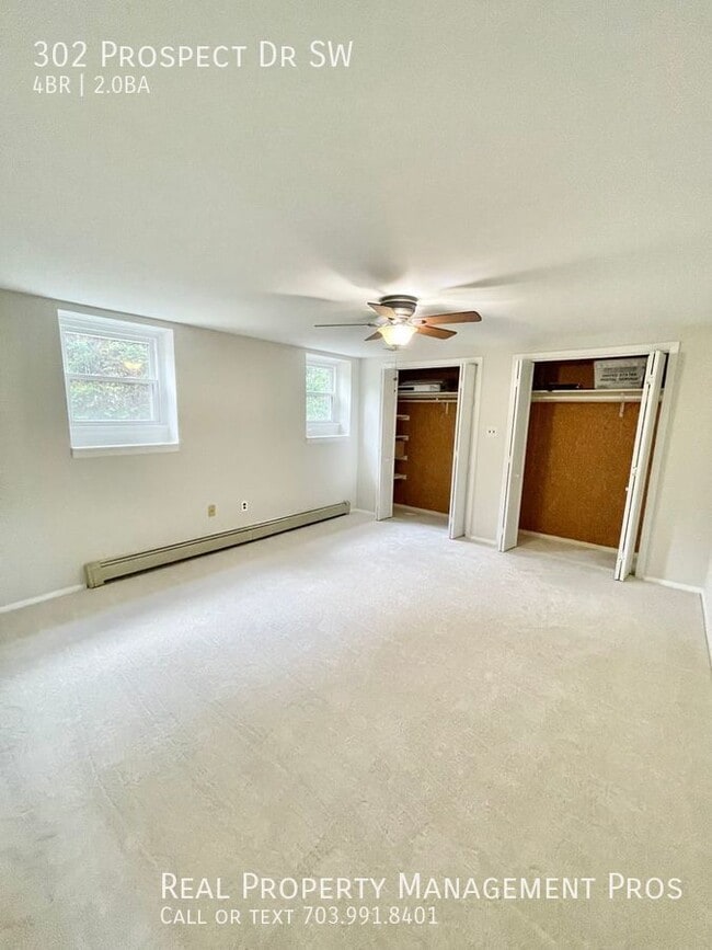 Building Photo - Updated 4 Bedroom 2 Bath Single Family Hom...