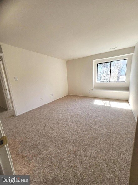 Building Photo - 103 Lucas Ln