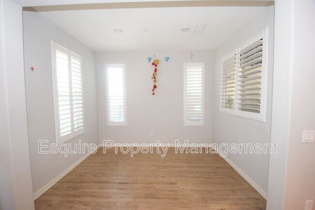 Building Photo - 173 Stage Trail Rd.