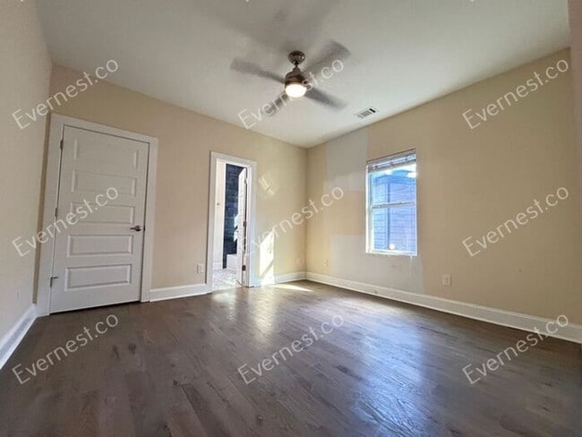 Building Photo - 998 Mayson Turner Rd NW