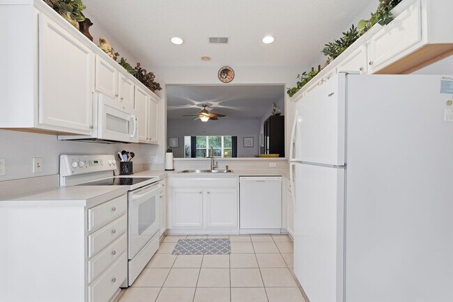 Building Photo - 149 Lazy Daisy Dr