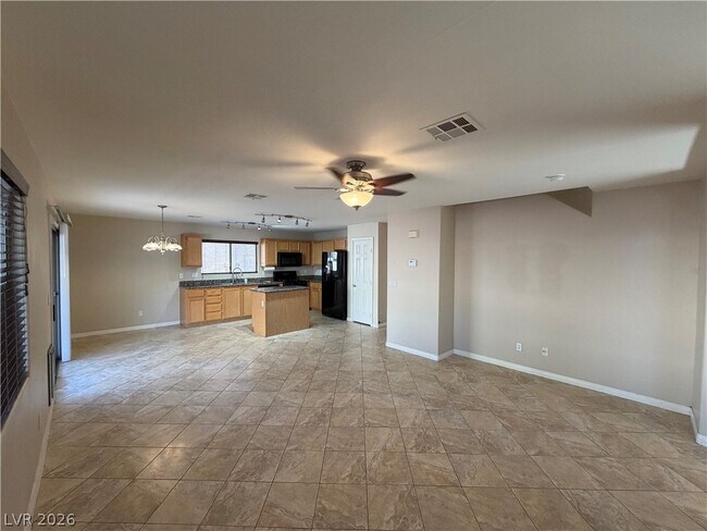Building Photo - 7613 Roop St