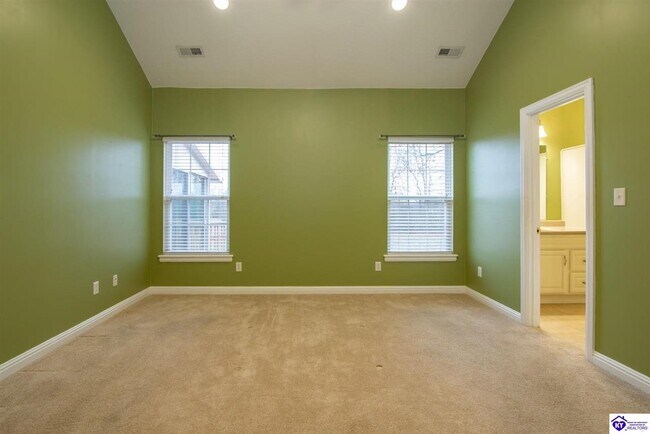 Building Photo - 45 Crosslin Ct