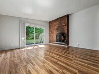 Building Photo - 3213 21st Ave W