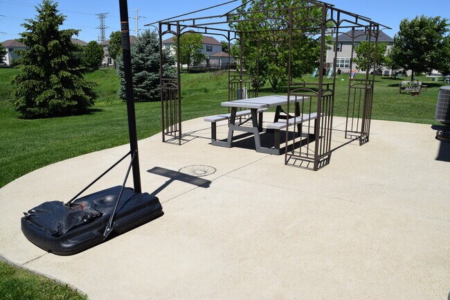 Building Photo - 2146 Cabrillo Ln