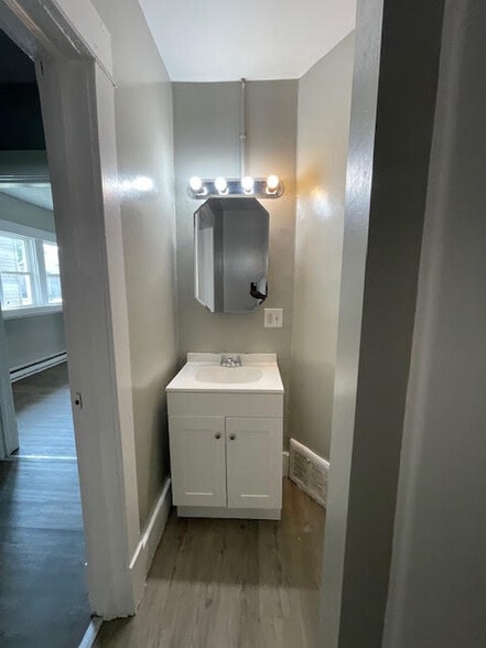 Building Photo - 144 W Broadway St