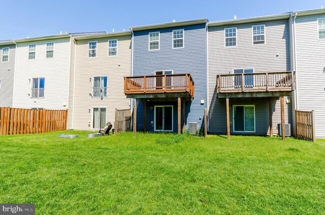Building Photo - 172 Drexel Ct