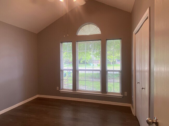 Building Photo - 3 BEDROOM, BELTON ISD