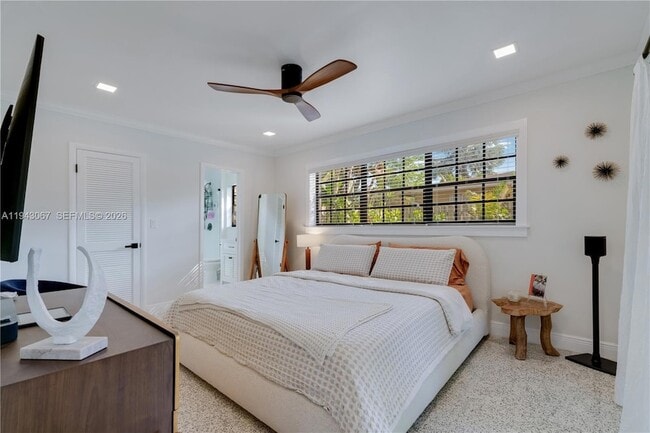 Building Photo - 16102 SW 98th Ave