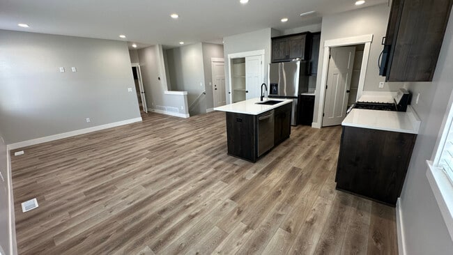 Building Photo - 4735 Legacy Vlg Ln