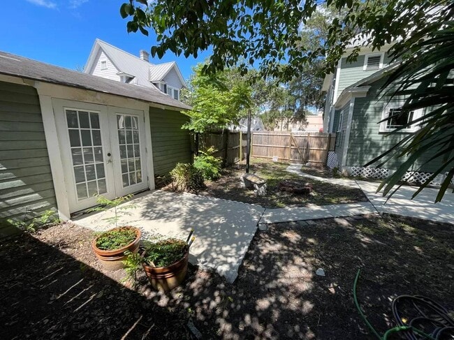 Building Photo - 602 N Palmetto Ct