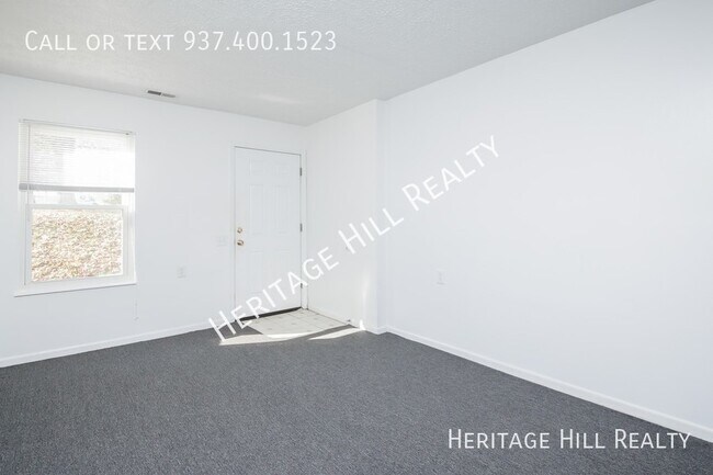 Building Photo - 2 bedroom, 1.5 bath unit in Fairborn withi...