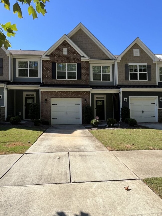 Primary Photo - Newer 3 Bed + Loft Townhome in Davis Lake ...