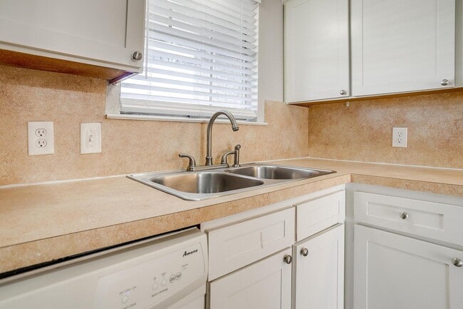 Building Photo - COMPLETELY Remodeled!!