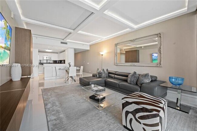 Building Photo - 6899 Collins Ave