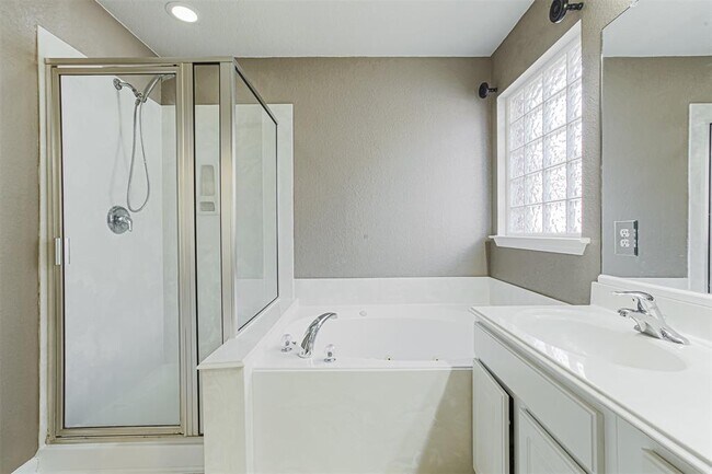 Building Photo - 10918 Tattershall Ln