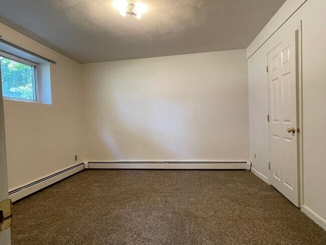 Building Photo - 49 Sumner St