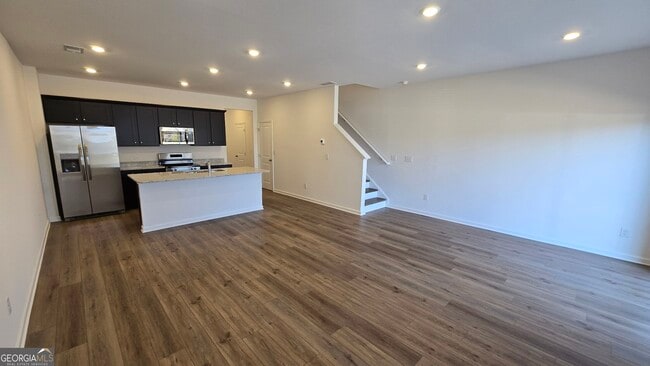 Building Photo - 209 Kenoot Dr