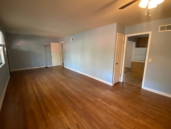 Building Photo - 104 Nottingham Trail