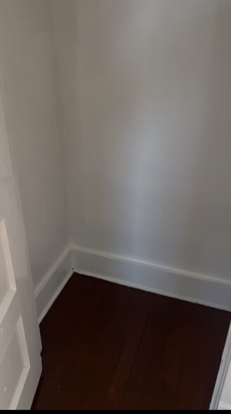 Building Photo - 12 S Plank Rd