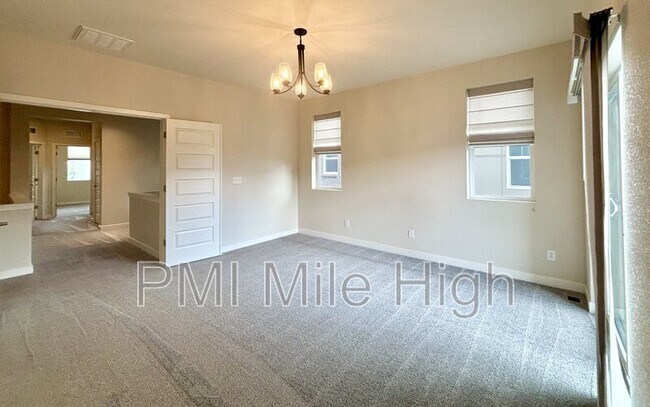 Building Photo - 2029 W 67th Pl