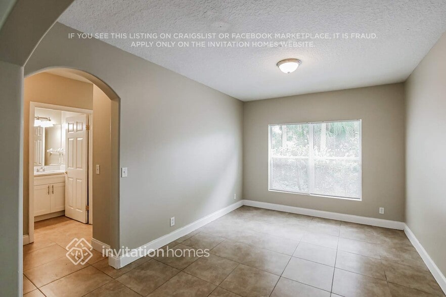 Building Photo - 3939 Jasmine Ln