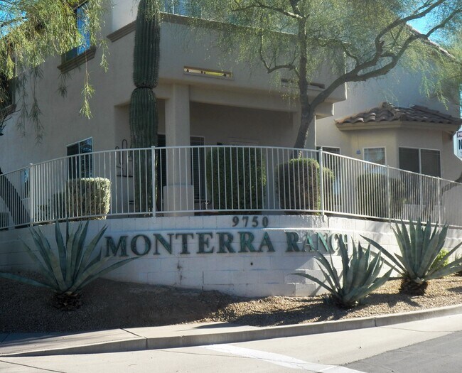 Primary Photo - 9750 N Monterey Dr