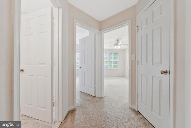 Building Photo - 12890 Fair Briar Ln