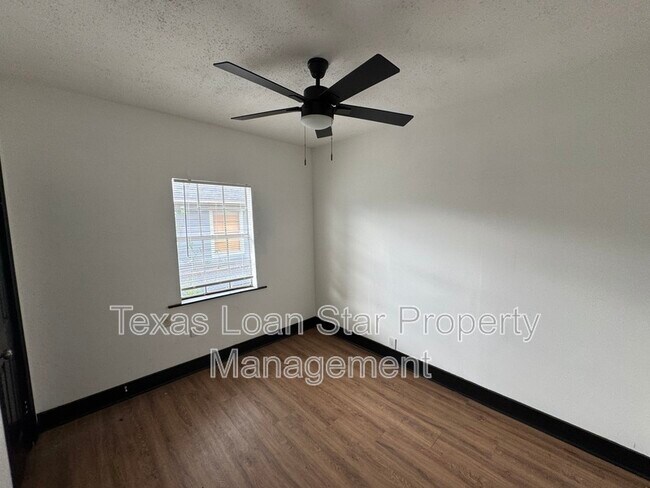 Building Photo - 1504 Luzon St