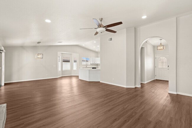 Building Photo - 2729 Cartegena Dr