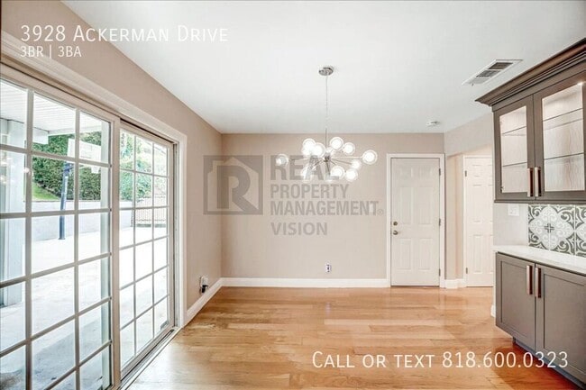 Building Photo - 3928 Ackerman Dr
