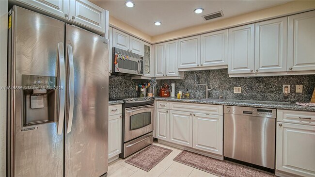 Building Photo - 3500 Galt Ocean Dr