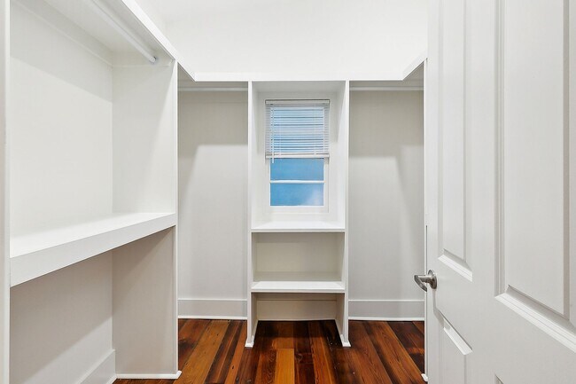 Building Photo - Single Family Modern Elegance in the Heart of Milan, New Orleans