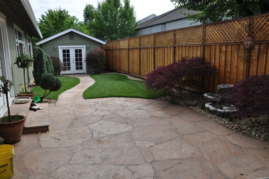 Building Photo - 849 Melrose Ct