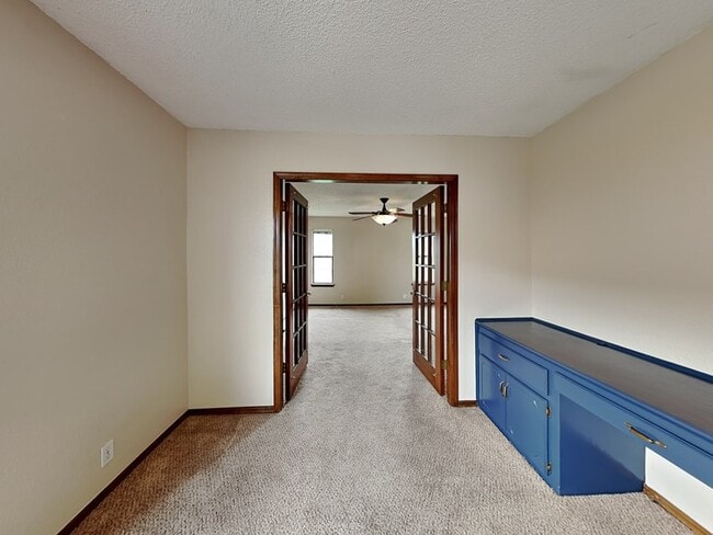 Building Photo - 2200 Sandy Creek Trail