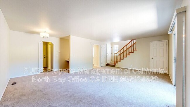 Building Photo - 5075 Charmian Dr