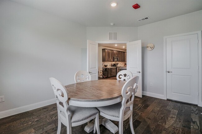 Building Photo - 1735 Wittington Pl